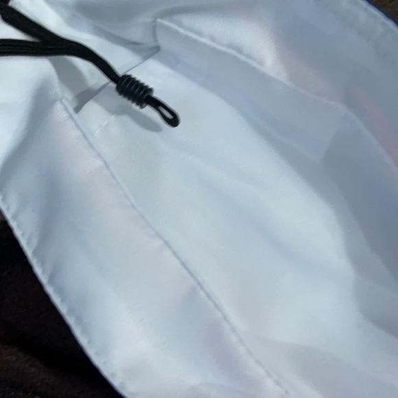 6/$20 New adult Among Us face mask - Picture 4 of 4